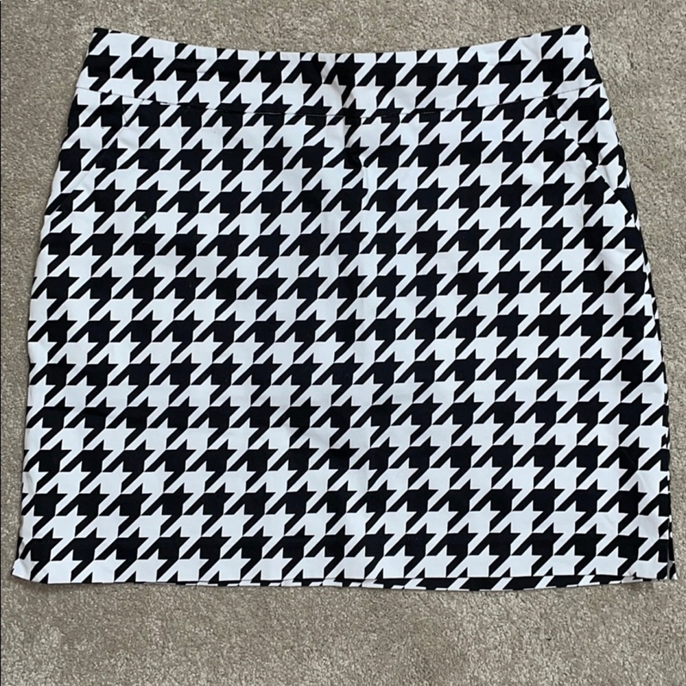 Ladies Loudmouth Golf Skort Black and White